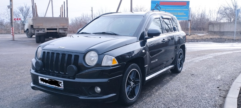 Продам Jeep Compass 2007 г.в Пробег 188000 Мотор 2.4 (бензин) АКПП В отличном состоянии, всё что должно работать работает, мотор АКПП в порядке, ходовая в порядке, полная и редкая комплектация Rallie заводской обвес и диски r18 , резина зима, с документами всё в порядке. Цена 850000р Осмотр г. Стаханов +79595043904