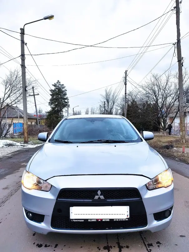 Mitsubishi Lancer X (2008г.) Оригинальный пробег 242тыс.км. Двигатель (2.0 МТ ,150 л/с по паспорту) (работает ровно,масло не берет, едет очень бодро) Коробка механика без нареканий. Ходовая в хорошем состоянии. Машина полностью шумоизолирована. Новая зимняя резина. Дисплей с камерой заднего вида. Полная комплектация.датчик света/дождя,климат/круиз контроль,мульти - руль. Обогрев сидений,эл.привод зеркал,по электрике все работает. Сделали хороший свет. Машина сел и поехал! По юридической части в полном порядке, оформление в МРЭО. Цена 720тыс.руб+ торг +79493963707