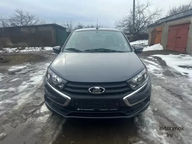 В наличии новая LADA GRANTA 24 г. в Comfort +, в кузове седан, темно серый "БОРНЕО" Богатая комплектация: кондиционер, подогрев сидений, электро усилитель, АВS, стеклоподъёмники, электро зеркала, штатная магнитола, шумоизоляция, защита двигателя. Литые диски R15. Будете первым владельцем. Цена 1 м 185т. Осмотр Г.Петровское / Красный Луч. Дополнительная информация по телефону +7 (959) 238 - 87 - 13 ( Телеграмм )
