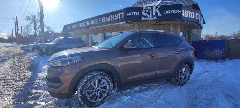 Продам Hyundai Tucson Американец) помогу оформить кредит в одном из российских банков Автомобиль в идеальном состоянии -Год: 2016 -Мотор: 2 .0 -Передний привод -Топливо: бензин -Коробка: автомат -Пробег: 70 т. миль Цена 2 150 000 рублей Контакты +7959 141 61 09 Кирилл +7959 174 70 09 Сергей Звоните или пишите. Автомобиль находится в автосалоне на комиссии ЛНР, г. Алчевск, ул. Кирова 86.