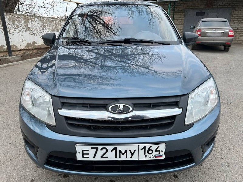 Всем доброго времени суток!!! Продается LADA Granta в кузове лифтбек, конец 2014 года. Пробег 124000 км(подтверждается автотекой). Автомобиль в хорошем внешнем и техническом состоянии. Двигатель 1.6 8 клапанный, надежный и экономичный, работает без нареканий. Цена: 595 тыс рублей. г.Луганск. Все интересующие вопросы по телефону: +79591119956
