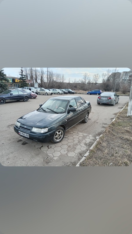 Продам ваз 2110 2004 год выпуска На полном ходу сел поехал В хорошем состоянии Продажа по тп Украины Хозяина не искал Г Стаханов 79592443848 200 тр