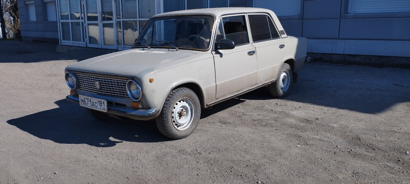 Продам Цена 120 000р торг Год 1975 Мотор 1,3 КПП 4х ступка На полном увереном ходу, резина хорошая, всё светиться крутиться, не гнилая, документы впорядке. Осмотр г. Стаханов +79595043904 +79381275450