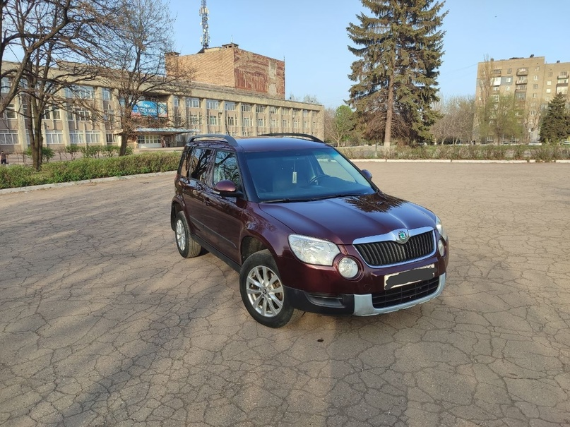 Продам Škoda Yeti 2013 год выпуск. ~ В хорошем, рабочем состоянии. Коробка автомат, датчик света, круиз контроль, двухзонный климат(работает), парктроники, подогрев сидений, двигатель 1.8,бензин, полный привод. Смотреть в Алчевске Цена 1.32 млн. +79591916362, +79595152263 Связь плохая, телефон включен всегда