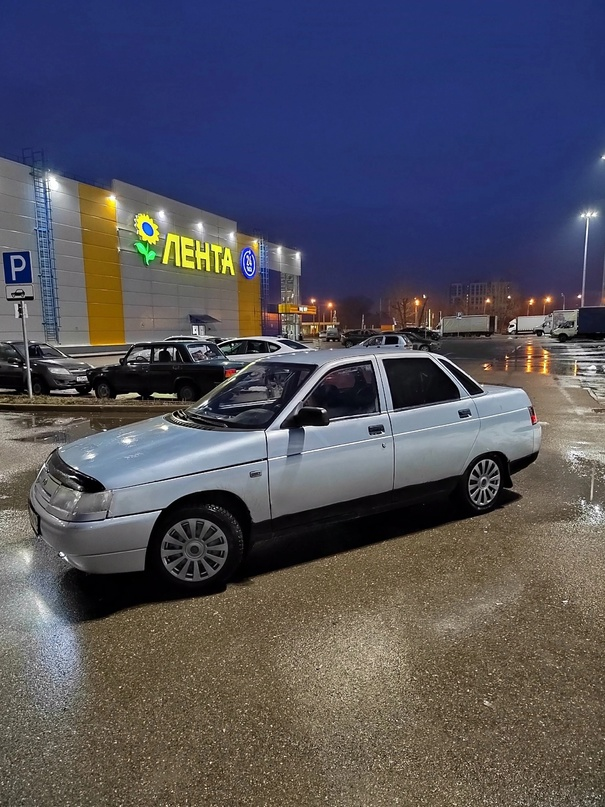 Продам ВАЗ 2110 2002 г. 16 клп. В хорошем состоянии, не гнилая, вложений не требует, ходовая на отлично , двигатель после кап. ремонта , клапана не гнёт. 4 стеклоподъëмника, музыка. Цена: 280 тыс., торг у капота. Интересующиеся вопросы по телефону, звонить в любое время : +79592783019 ; +79592783313