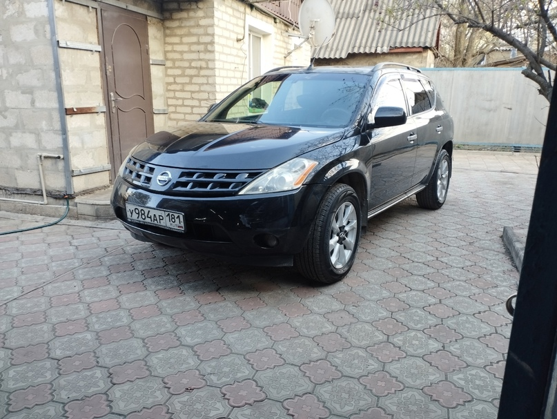 Nissan Murano 2003 год. Объем двигатель 3.5 бензин. Полный привод. Вариатор. Новая летняя резина р18. По ходовой , двигатель КПП без нареканий. Кожаный салон. Люк. По салону все работает. Заводской ксенон. С машиной отдам , весь металл, старый двигатель, и КПП вариатор. По кузову есть нюансы. С документами полный порядок. Переоформления без проблем. 550 тыс руб, торг. Стаханов. +79595035290