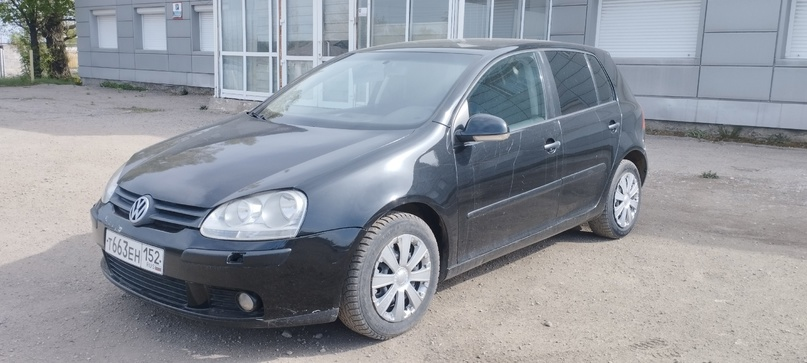 Продам Цена 560 000р Volkswagen Golf 5 2005 г.в Двигатель 1,4 бензин МКПП В нормальном состоянии, по кузову всё в порядке, по ходовой нужно заменить косточки стабилизатора, по мотору всё в порядке, КПП в порядке документы впопядке. Осмотр г. Стаханов Тел. +79595043904 +79381275450
