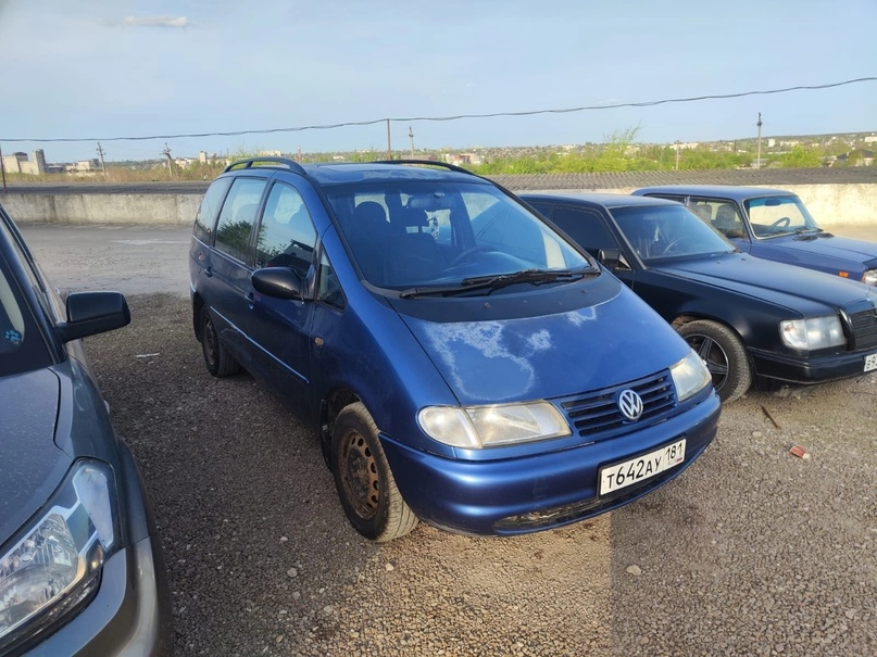 Продам Фольксваген шаран 1996 год Автомобиль из Европы 1.9 дизель В техническом исправном состоянии 350 т руб без торга Г.Луганск +79591668209 Вацап телеграмм +79595122220