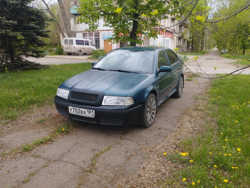 Продам Skoda Octavia, 99 год. Двигатель 1.6, инжектор, МКПП. По техническим характеристикам, без вопросов. Не гнилая, но по кузову нюансы есть. Диски R17. 4 стеклоподъёмника, ц/з. Документы в полном порядке. 420.000 рублей, торг. Так же рассмотрю варианты обмена. Стаханов. +79595314952