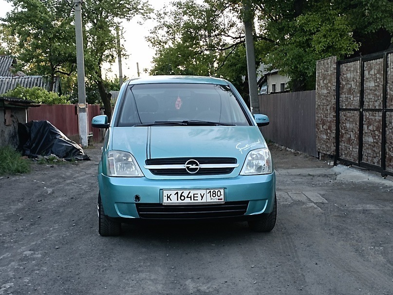 Продам OPEL MERIVA,2003 года выпуска,мотор 1600(работает хорошо),коробка 5ти (не выбивает не гудит)ГУР,кондиционер,стеклоподъёмники,серворуль,электрозеркала.Авто не гнилое на полном ходу,состояние внешне на фото,документы в порядке(переоформляеться),остальное при осмотре в Макеевке+79493807973