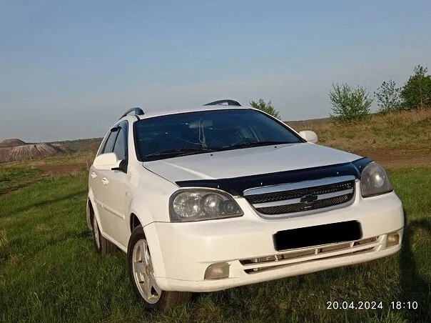 Продам Chevrolet Lacetti Год 2009 Мотор 1.6 бензин, механика. С документами полный порядок. Осмотр город Свердловск Цена 450 т.р Торг по факту ! +79592820966
