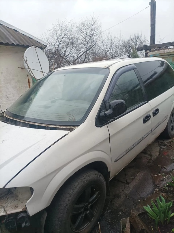 Продам или обменяю Dodge caravan 4/ 2001 г Автомат 3 передачи , 2,4 бензин рос учет . Не на ходу ,требует замены ЭБУ и проводки . 150,000 антрацит вопросы в лс или по whatsapp +79065704470