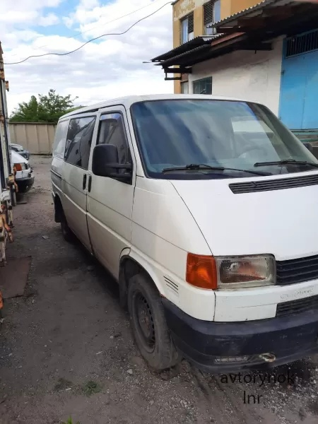 Продам volkswagen transporter T4, дизель 2370 см3, цвет белый, не бит, не крашен, на кузове присутствуют следы эксплуатации. Пробег 746800 км. Стоит без аккумулятора. Осмотр в г. Брянка. Вопросы по телефону +79591330450 Юрий Демьянович.