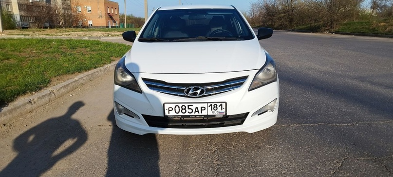 Hyundai Solaris 2014 года газ евро 4, в отличном состоянии без вложений, в такси и каршеринге никогда не работал, комплектация: кондиционер, подогревы сидений, зеркал, стекл, 4 электростеклоподъемника, airbag, abs, ГУР. 2 комплекта резины зима, лето, 2 ключа. На данный момент вложений никаких не требуется, машина продается от хозяина. Г.Алчевск. Цена 1050000 торг+79592219287; +79592957188
