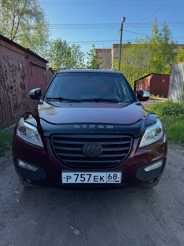 Продам автомобиль Лифан Х60, бензин, 2012 года выпуска,161000 100% оригинального пробега, ДВС работает ровно не троит не дымит, масло не расходует, сцепление и коробка на отлично, ходовая обслужена полностью, по электрике всё работает, каждая кнопка, комплектация с кондиционером, сделана хорошая шумоизоляция салона, дно пороги без дыр и гнили, по кузову как на фото, салон не затёрт не прокурен, два комплекта резены, авто без ДТП телефон +79591389192 есть телеграмм цена 660000