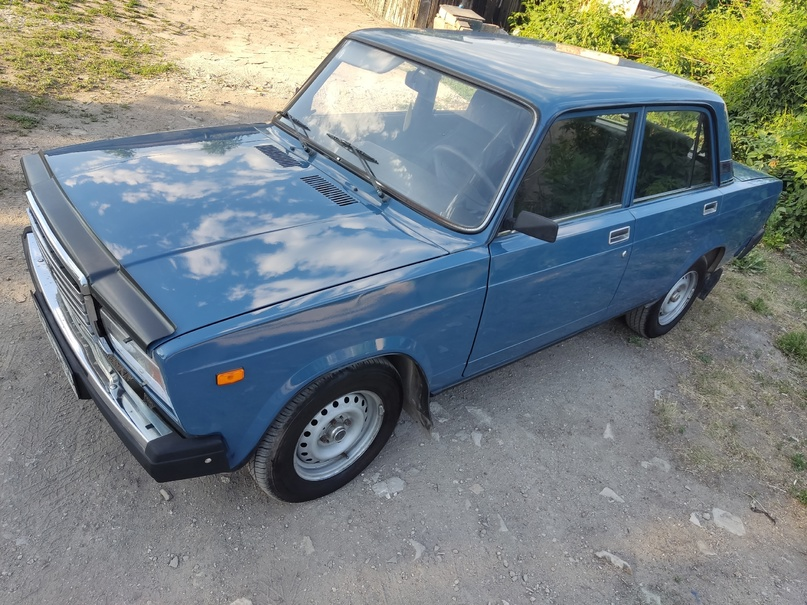 Продам ВАЗ 2107 2007 год пробег 98 000 км машина в хорошем техническом состоянии Сел и поехал г. Перевальск Цена 330 000 рублей торг +79591542956