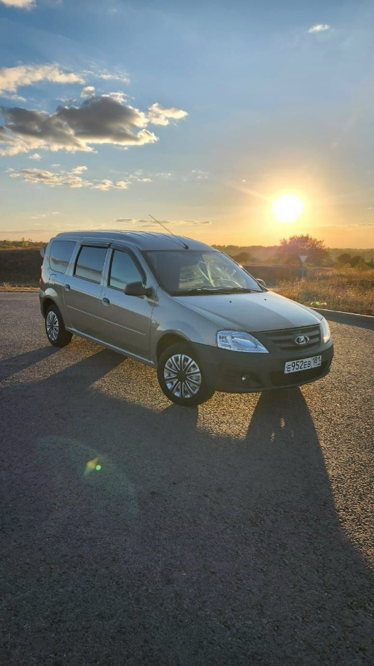 LADA Largus Год выпуска: 2020 Двигатель: 1.6 бензин. Кпп механика. Пробег: 100 000 км ОБМЕН НА ВАШЕ АВТО КРЕДИТ Переоформление в МРЭО Цена: 870 000 рублей. Звоните прямо сейчас +79591441400 +79595556595